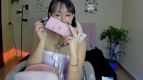Snapshot of saraa_ramirez chatting on February 11, 11:43 am Sarah Ramirez online show from February 11, 11:43 am