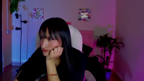 Snapshot of saraa_ramirez chatting on March 8, 3:02 pm Sarah Ramirez online show from March 8, 3:02 pm