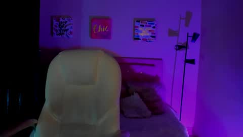 Snapshot of saraa_ramirez chatting on March 11, 11:33 am Sarah Ramirez online show from March 11, 11:33 am