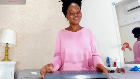 saraacollinss online show from January 23, 2:23 am