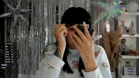 Sara online show from February 18, 12:28 pm