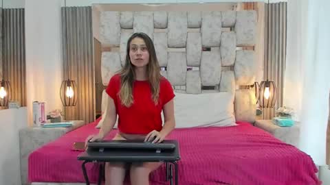 Snapshot of saraandjhony chatting on December 9, 4:37 pm saraANDyoni online show from December 9, 4:37 pm