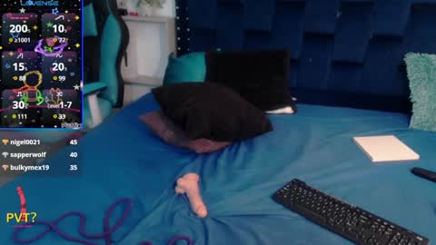 SARAHGIL online show from February 20, 5:55 am