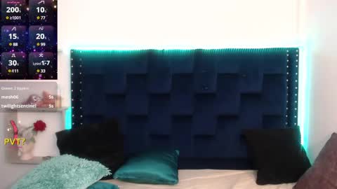 SARAHGIL online show from March 8, 12:33 am