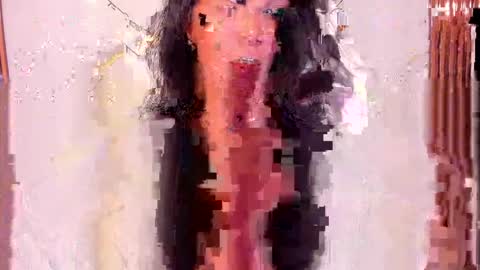 Snapshot of saraapril_1 chatting on May 18, 7:31 pm SARAHGIL online show from May 18, 7:31 pm