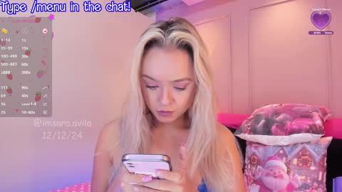 Snapshot of saraavila_ chatting on December 13, 1:26 am SaraAvila online show from December 13, 1:26 am