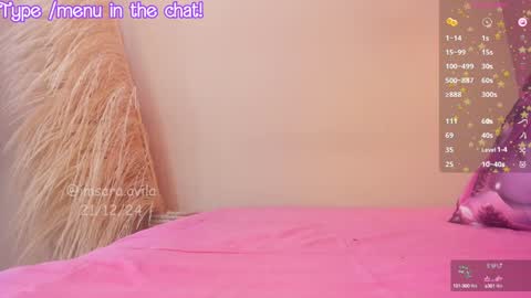 Snapshot of saraavila_ chatting on December 21, 8:00 pm SaraAvila online show from December 21, 8:00 pm
