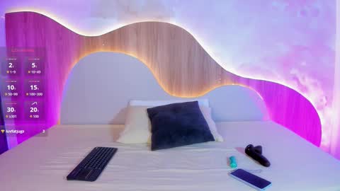 sarabellini online show from January 17, 7:17 pm