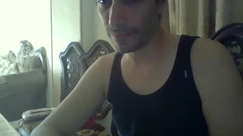 Snapshot of saraclit chatting on November 27, 9:11 am pass kika online show from November 27, 9:11 am