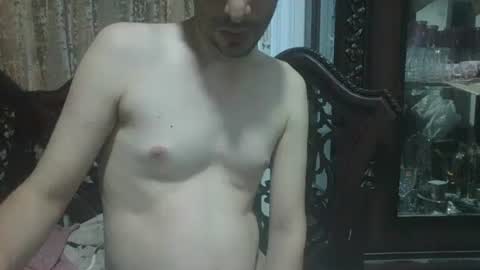 Snapshot of saraclit chatting on June 7, 8:29 am pass kika online show from June 7, 8:29 am