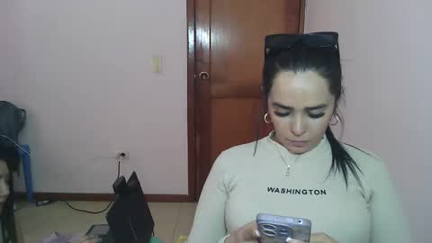 Snapshot of saraconnorxx chatting on November 27, 6:21 pm Sara online show from November 27, 6:21 pm