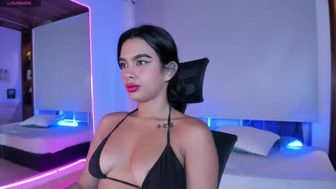 Sara  Everyday From 1430 to 2130 Col Time online show from February 11, 9:35 pm