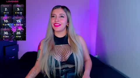 saradiazxxx online show from June 19, 7:45 am