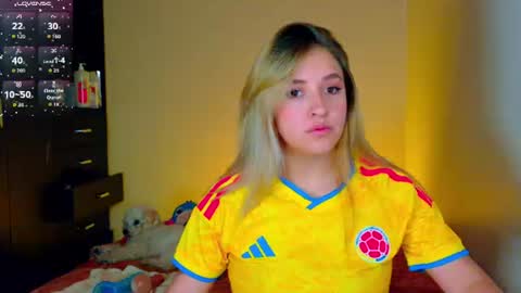 saradiazxxx online show from July 10, 3:22 am