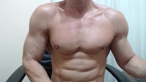 saradorj92 online show from November 30, 9:35 am