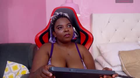 saradunss online show from September 30, 7:41 pm