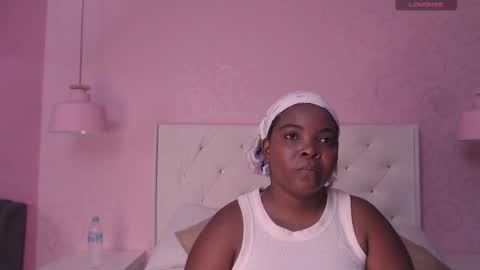 saradunss online show from October 1, 7:09 pm