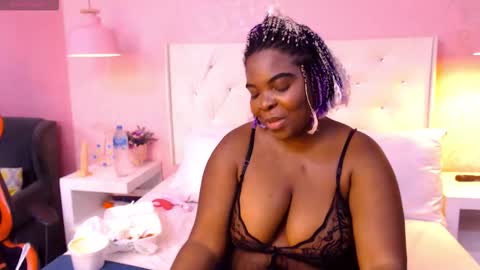 saradunss online show from October 7, 7:44 pm