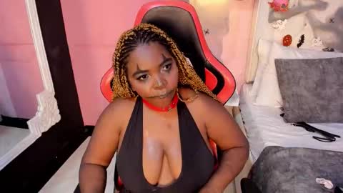 saradunss online show from October 31, 7:26 pm