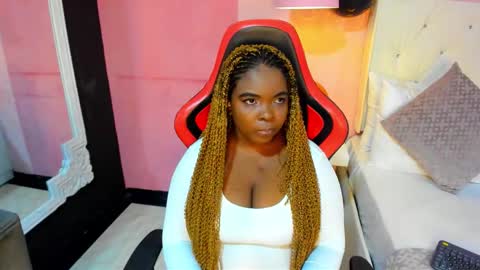 saradunss online show from November 1, 7:49 pm