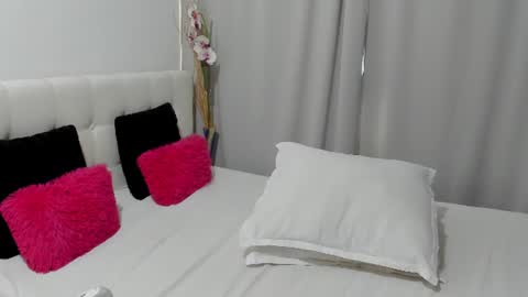 Sara online show from June 24, 4:00 am