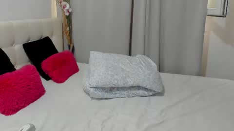 Sara online show from July 1, 3:19 am