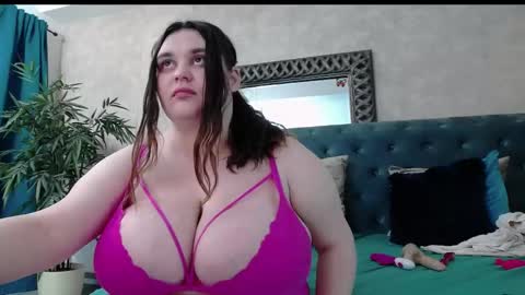 saraelise online show from May 19, 5:19 pm