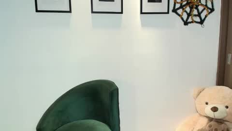 Sara online show from November 11, 4:56 am