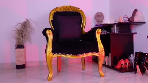 Sara Ferrer  online show from May 9, 5:23 am