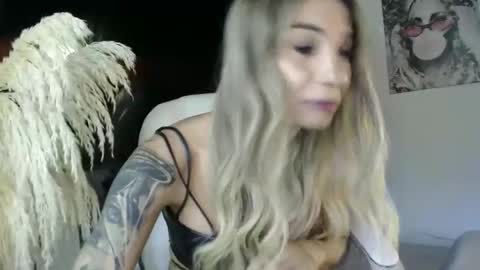 CALL ME LOVE SARITA online show from October 20, 8:53 pm