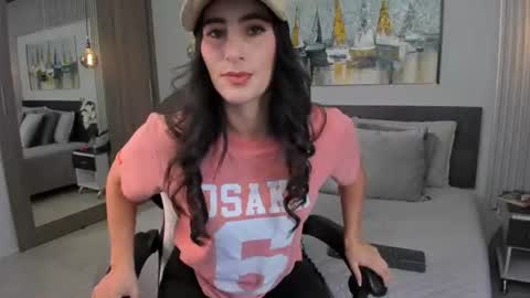  Sara Gomez  online show from June 17, 1:45 pm