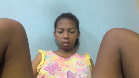 sarah146341 online show from March 3, 3:45 am