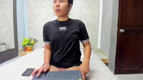 Sarah online show from November 6, 11:55 am