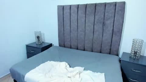 Snapshot of sarah__bigboobs chatting on January 7, 7:49 pm sarah__bigboobs online show from January 7, 7:49 pm