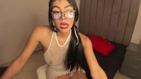 Snapshot of sarah__bigboobs chatting on January 14, 10:23 pm sarah__bigboobs online show from January 14, 10:23 pm