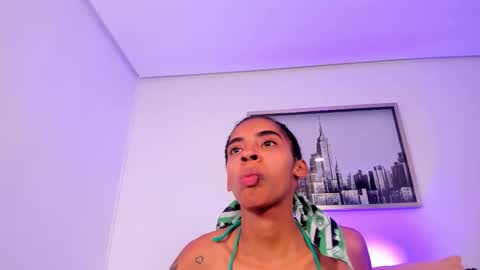 sarah_ashbourne online show from November 15, 3:59 am