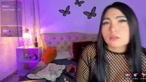 Sarah Valkiria  IG  Sar lanister online show from October 2, 1:56 am