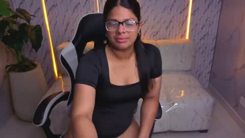 sarah_bay_tx online show from June 11, 7:56 pm