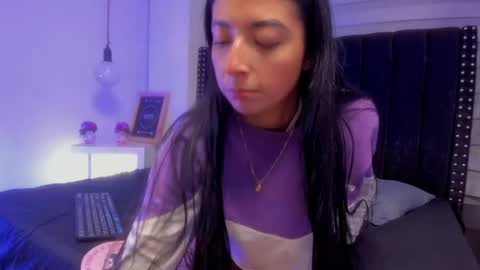 sarah_collens_ online show from May 23, 11:42 pm