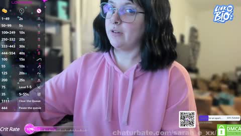 Snapshot of sarah_e_xx chatting on December 7, 6:10 am Sarah online show from December 7, 6:10 am