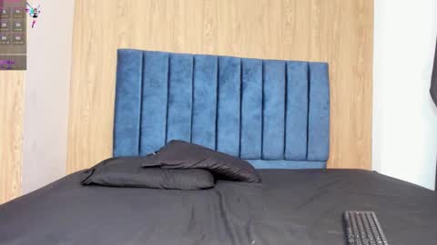 sarah_foxxy online show from September 18, 8:33 pm