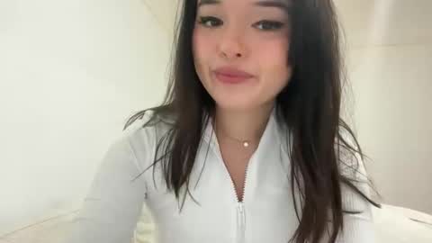 Sarah Heart Aus online show from September 20, 1:06 am