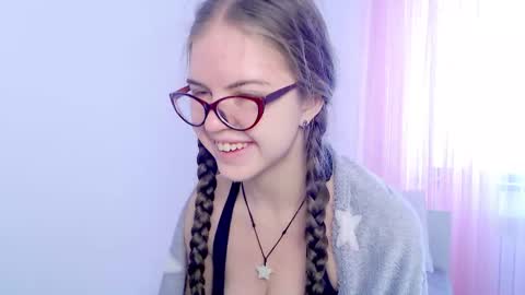 Sarah online show from November 6, 4:13 am