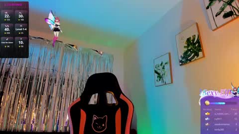 Snapshot of sarah_perez1 chatting on February 3, 1:30 am INSTAGRAM...sarah22 p online show from February 3, 1:30 am