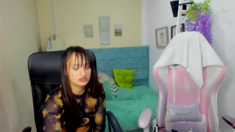 Snapshot of sarah_ramirez777 chatting on December 14, 9:18 am Sarah Ramirez online show from December 14, 9:18 am