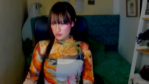 Snapshot of sarah_ramirez777 chatting on December 15, 7:46 am Sarah Ramirez online show from December 15, 7:46 am