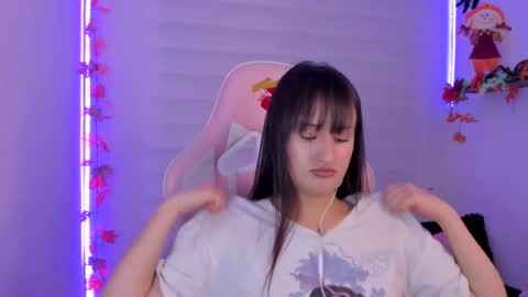 Sarah Ramirez online show from November 6, 3:07 am