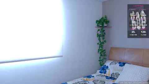 Snapshot of sarah_rayy chatting on October 29, 7:26 pm sarah_rayy online show from October 29, 7:26 pm