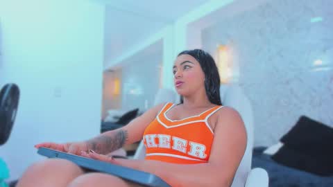 sarah online show from October 27, 12:09 pm