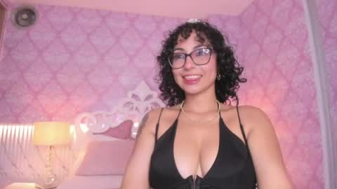 Snapshot of sarah_sluty chatting on May 1, 3:44 am Sarah online show from May 1, 3:44 am